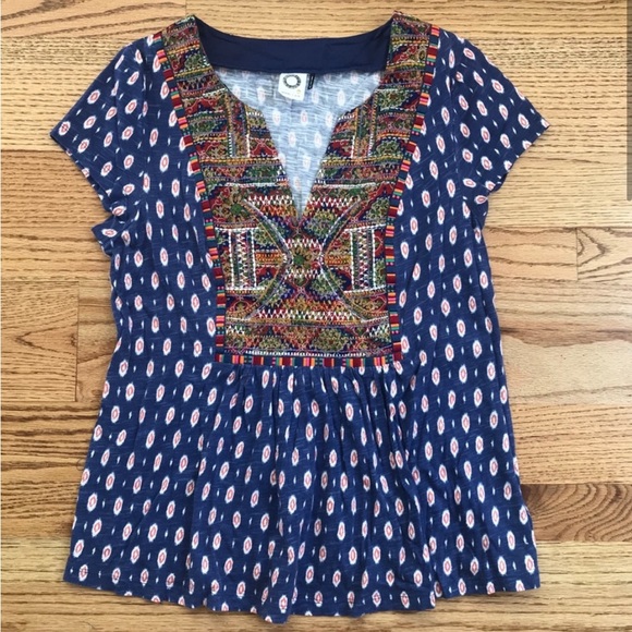 Anthro Akemi + Kin Honey Valley Embroidered Tee - Picture 2 of 6